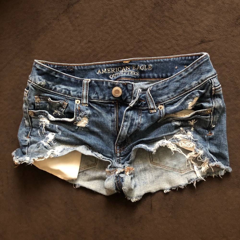 American eagle shorts size 4